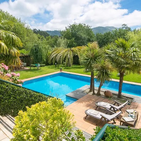 Sleeps 8 Pool Air Con Wifi *
