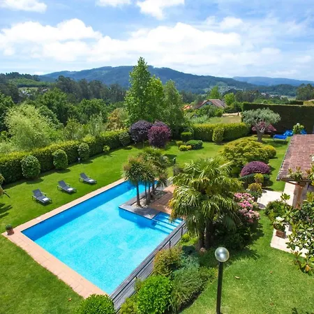 Sleeps 8 Pool Air Con Wifi *