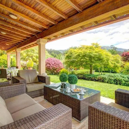 Sleeps 8 Pool Air Con Wifi Villa Gondomar