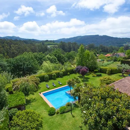 Sleeps 8 Pool Air Con Wifi Gondomar