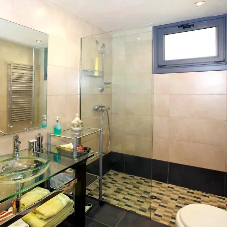 Sleeps 8 Pool Air Con Wifi * Gondomar